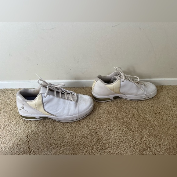 Men’s Jordan Team Elite 3 - Picture 1 of 6